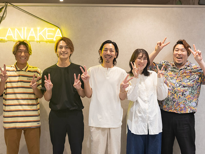 スタッフ集合写真